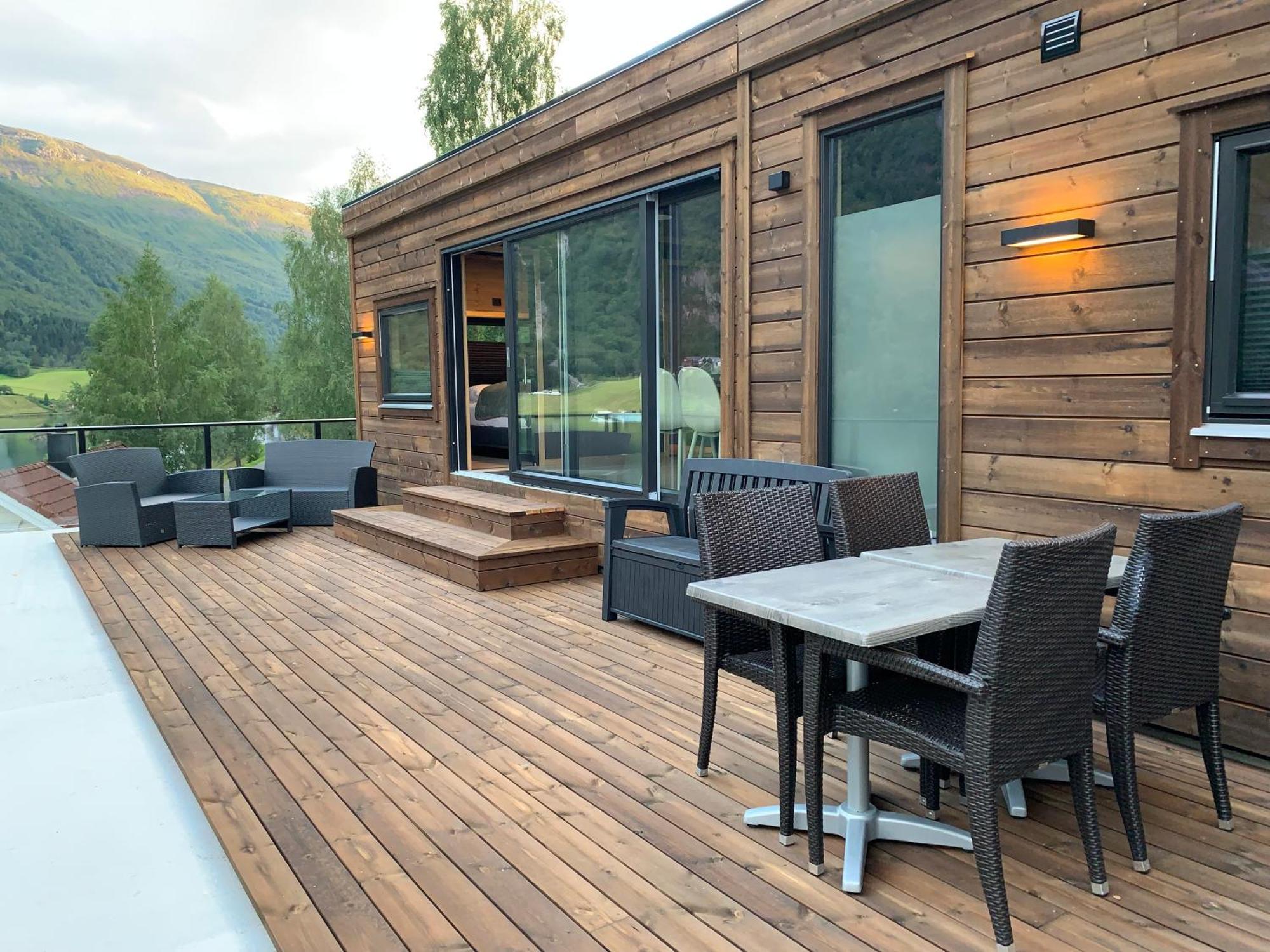 Golden - Princess Stryn