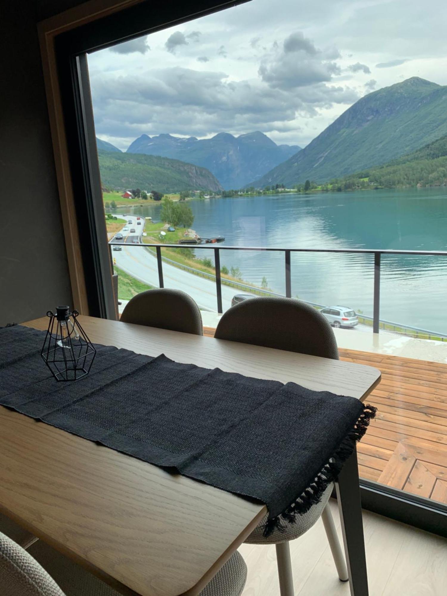 Golden - Princess Stryn